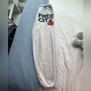 Free City Sweatpants Size Large